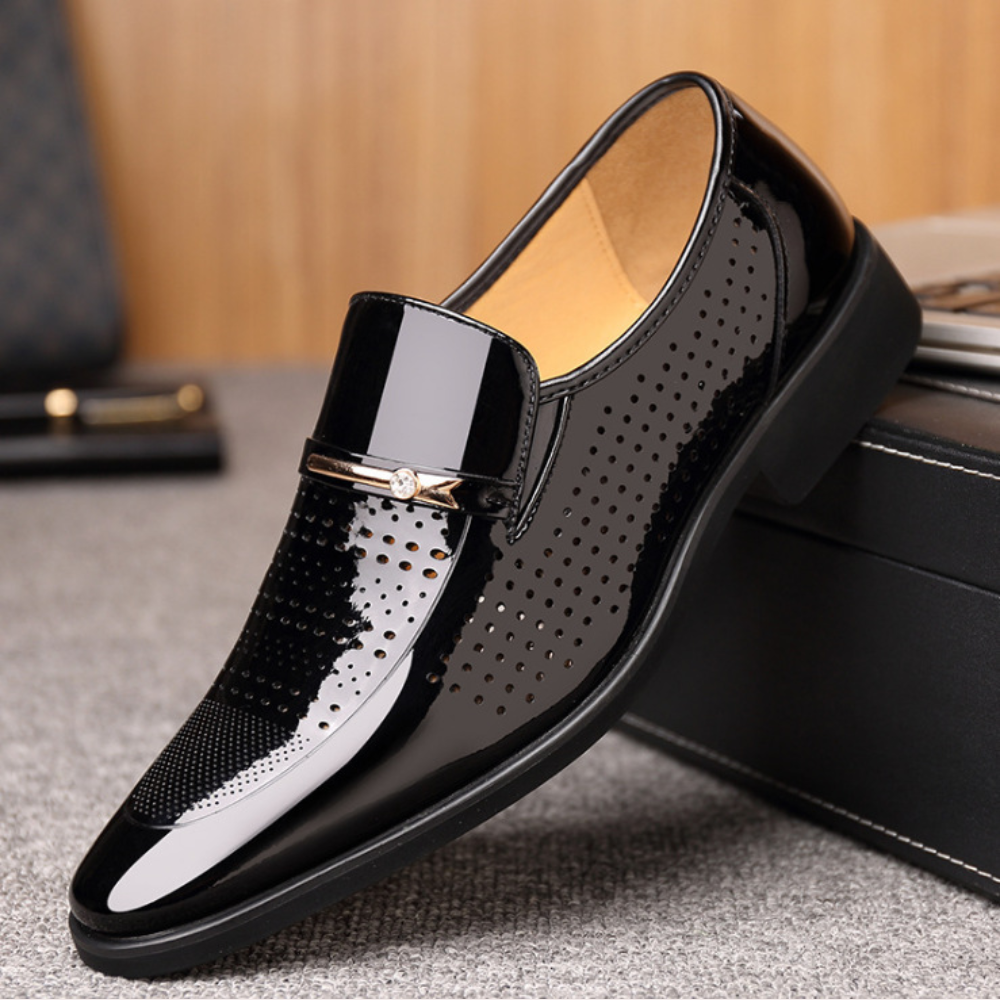 Men's Loafers - Slip On Patent Finish Pointed Toe