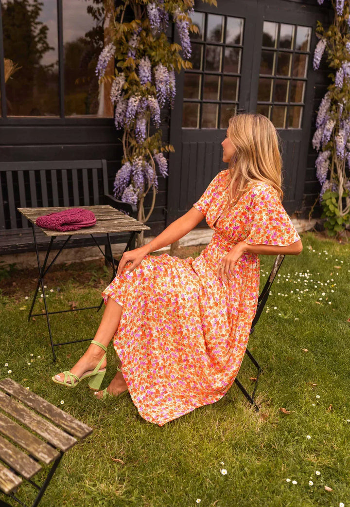 Women's Floral Maxi Dress - V-Neck Short Sleeve Pleated Skirt