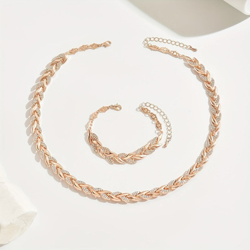 Women's Necklace and Bracelet Set - Fishtail Link Chain