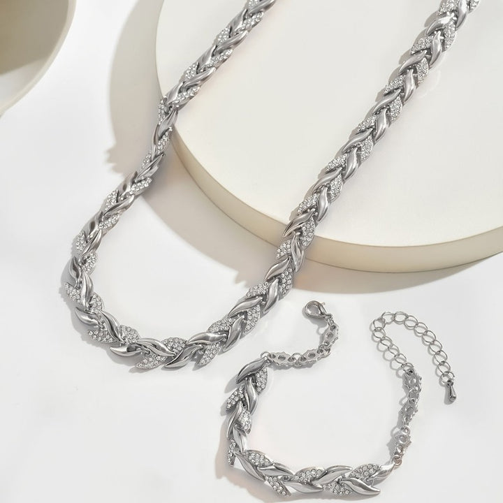 Women's Necklace and Bracelet Set - Fishtail Link Chain