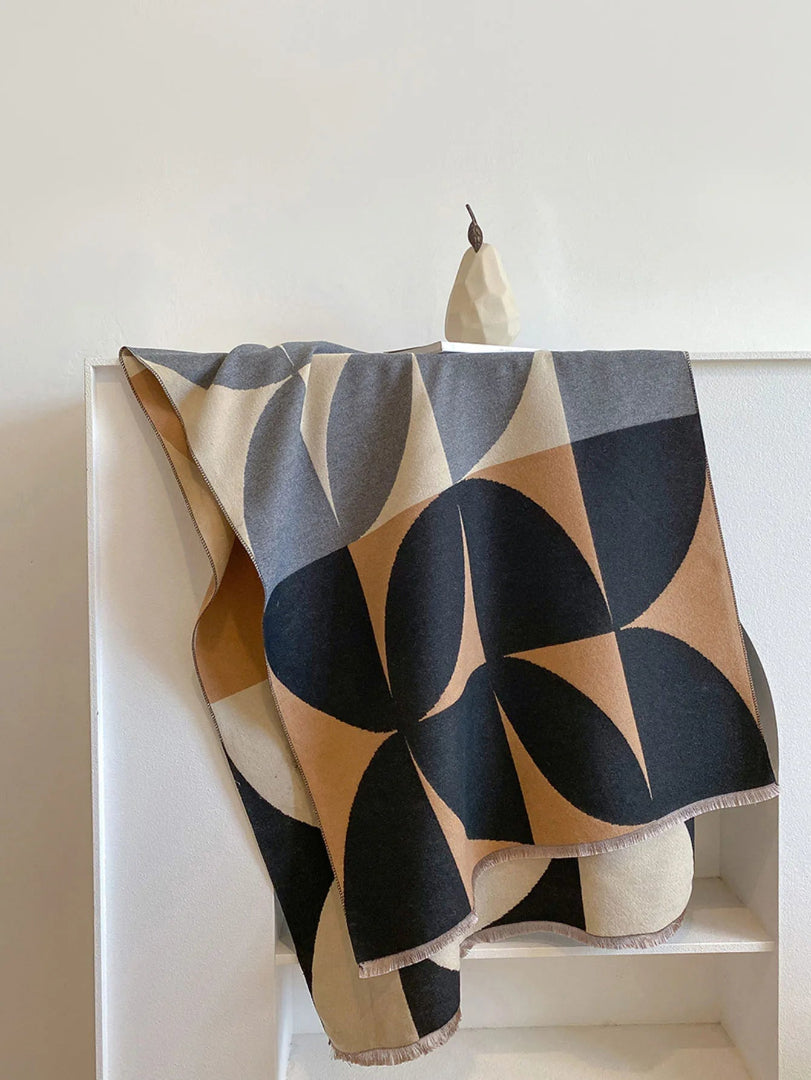 Women's Oversized Blanket Scarf - Geometric Color Block Woven Wrap